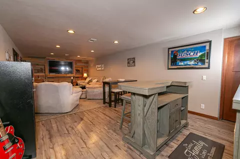 Living - 4873 W Jack Pine Ct, Appleton, WI 54913 photo 4 of 6