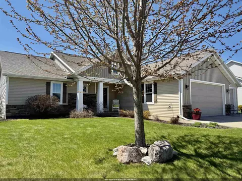 4873 W Jack Pine Ct, Appleton, WI 54913