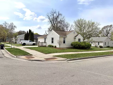 326 E Wilson Ave, Appleton, WI 54915