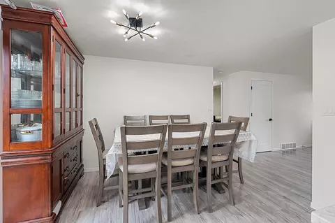 Dining - 1540 E Plaza Dr, Appleton, WI 54915 photo 1 of 2