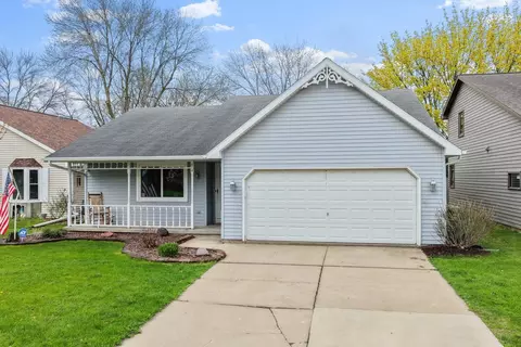 814 Flambeau Pl, De Pere, WI 54115