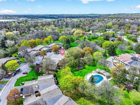 View/Area - 1237 W Nicolet Cercle, Appleton, WI 54914 photo 3 of 6