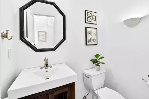 Bath - 1237 W Nicolet Cercle, Appleton, WI 54914 photo 1 of 5
