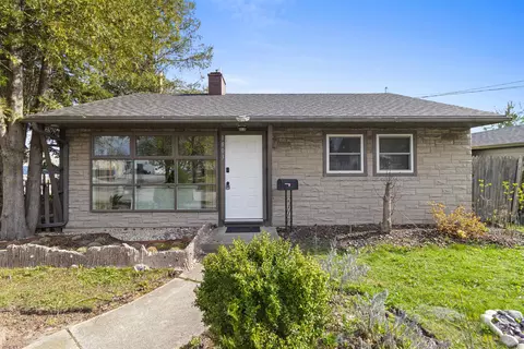 1803 Alexander Ct, Sheboygan, WI 53081