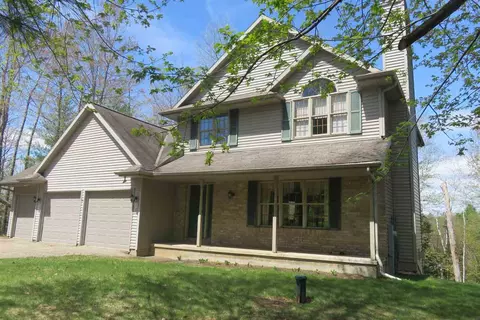 16279 Crestview Dr, Mountain, WI 54149