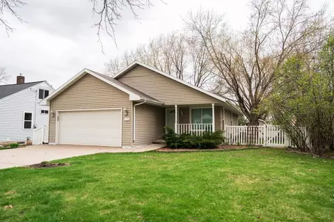 2220 Glendale Ave, Green Bay, WI 54303