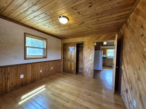 Bedroom - 13331 Pine Rd, Suring, WI 54174 photo 2 of 4