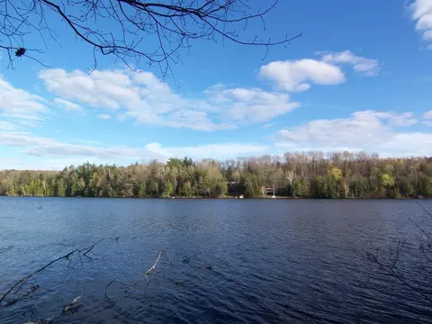 Machickanee Lane, Lena, WI 54139