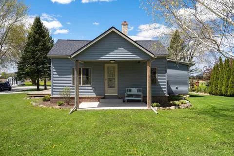404 N Swift St, Glenbeulah, WI 53023