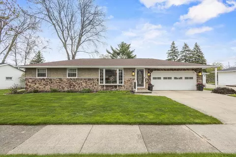 1698 Nancy Ave, Green Bay, WI 54303