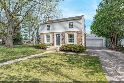 1026 W Calumet St, Appleton, WI 54915