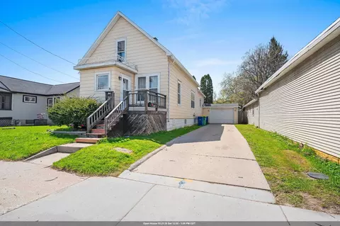 867 Shawano Ave, Green Bay, WI 54303
