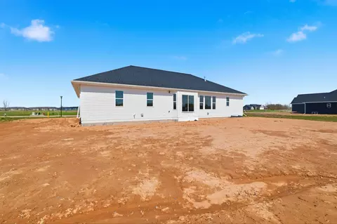 Exterior - 264 Kerrigan Dr, Wrightstown, WI 54180 photo 5 of 6