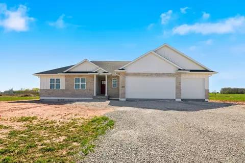 264 Kerrigan Dr, Wrightstown, WI 54180