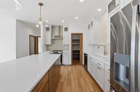 Kitchen - 264 Kerrigan Dr, Wrightstown, WI 54180 photo 3 of 4
