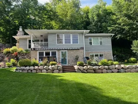 16164 Bucks Point Ln, Mountain, WI 54149