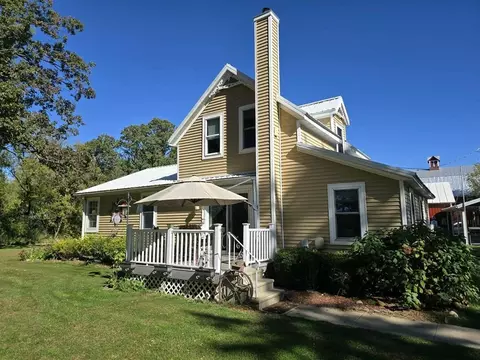n2784 9th Avenue, Hancock, WI 54943