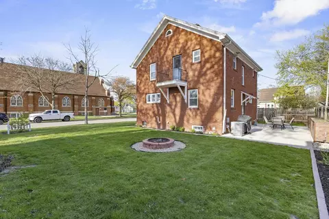 Exterior - 1305 W Lawrence St, Appleton, WI 54914 photo 8 of 13