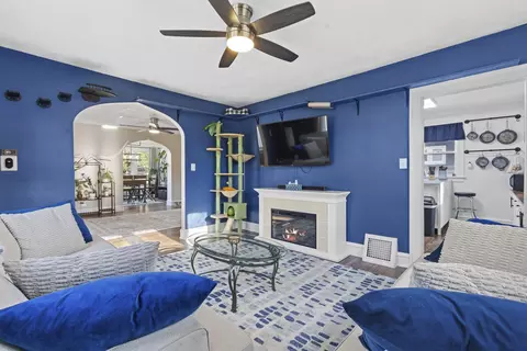Living - 1305 W Lawrence St, Appleton, WI 54914 photo 5 of 5
