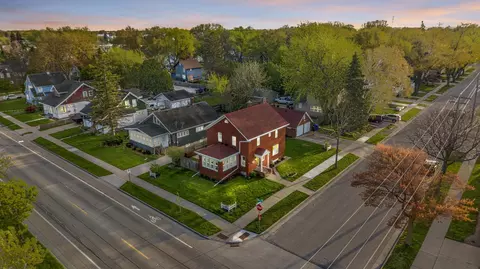 View/Area - 1305 W Lawrence St, Appleton, WI 54914 photo 3 of 11