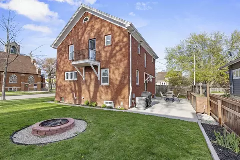 Exterior - 1305 W Lawrence St, Appleton, WI 54914 photo 9 of 13