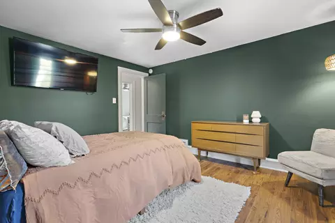 Bedroom - 1305 W Lawrence St, Appleton, WI 54914 photo 5 of 5