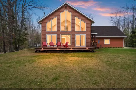 9232 W Lake Dr, Pound, WI 54161