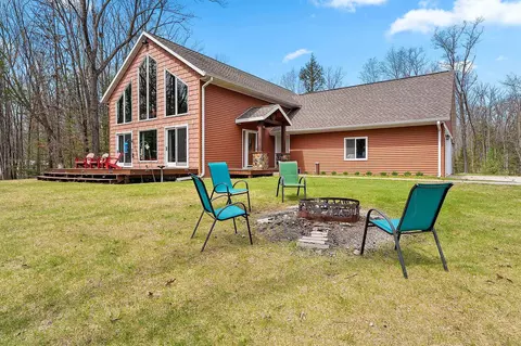 9232 W Lake Dr, Pound, WI 54161