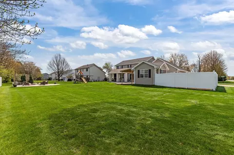 Exterior - w5894 Sweet Clover Drive, Appleton, WI 54915 photo 9 of 13