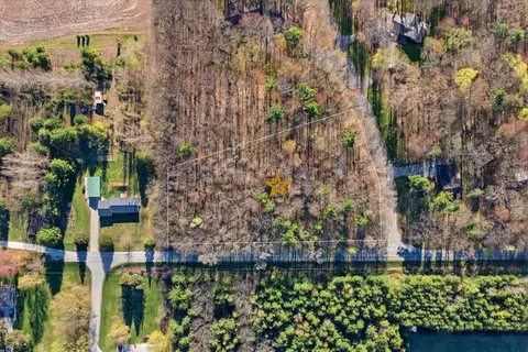 circle road, Luxemburg, WI 54217