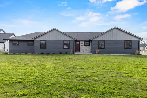 1765 Honor St, Neenah, WI 54956