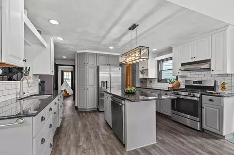 Kitchen - w6173 Long Court, Appleton, WI 54914 photo 5 of 5