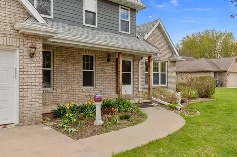 Exterior - w6173 Long Court, Appleton, WI 54914 photo 3 of 19