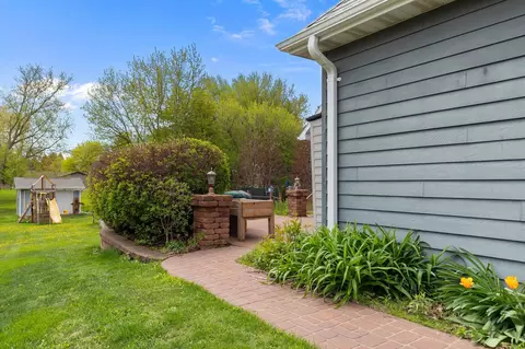 Exterior - w6173 Long Court, Appleton, WI 54914 photo 4 of 19