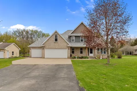 w6173 Long Court, Appleton, WI 54914
