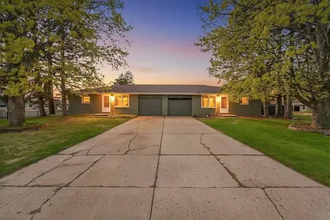 939 Alta St, Green Bay, WI 54313