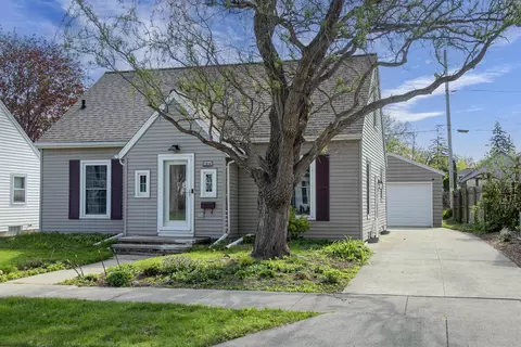 1916 N Clark St, Appleton, WI 54911