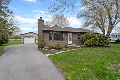 607 Hunters Point Rd, Neenah, WI 54956