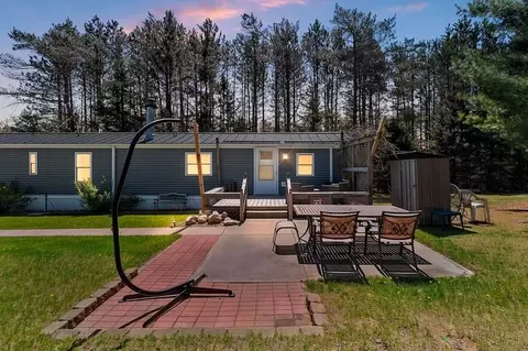 10750 2nd Ave, Waupaca, WI 54981