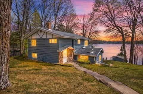 906 Lakeside St, White Lake, WI 54491