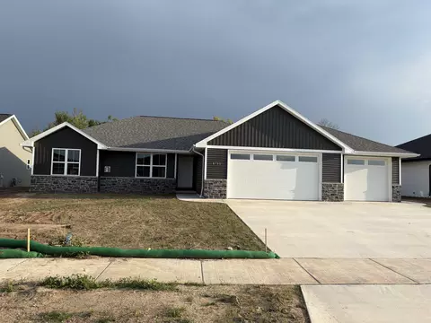 1751 Betty Jean Ln, Green Bay, WI 54313