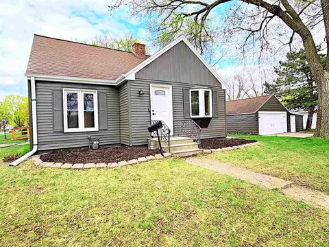 1118 Mather St, Green Bay, WI 54304