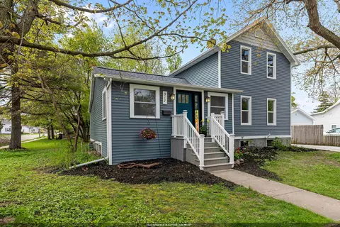 317 Hewitt St, Neenah, WI 54956