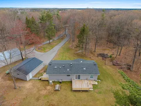 View/Area - n9149 Trails End Lane, Crivitz, WI 54114 photo 3 of 11