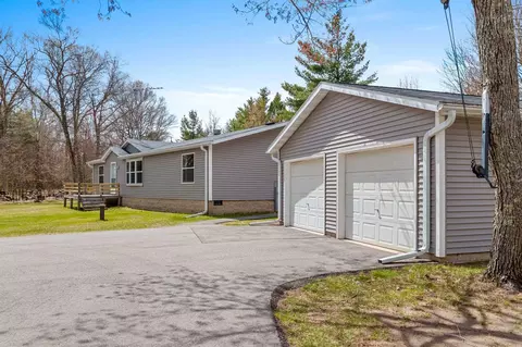 Exterior - n9149 Trails End Lane, Crivitz, WI 54114 photo 2 of 21