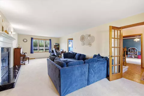Living - 917 E Kramer Ln, Appleton, WI 54915 photo 3 of 3