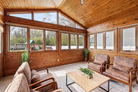 Exterior - 917 E Kramer Ln, Appleton, WI 54915 photo 7 of 8