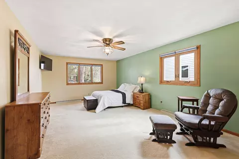 Bedroom - 917 E Kramer Ln, Appleton, WI 54915 photo 1 of 7