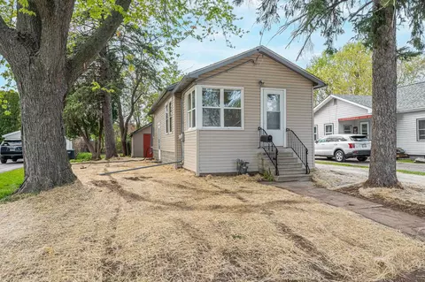 1813 Ashland St, Oshkosh, WI 54902