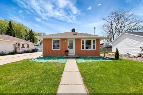 1519 Adams Ave, Oshkosh, WI 54902